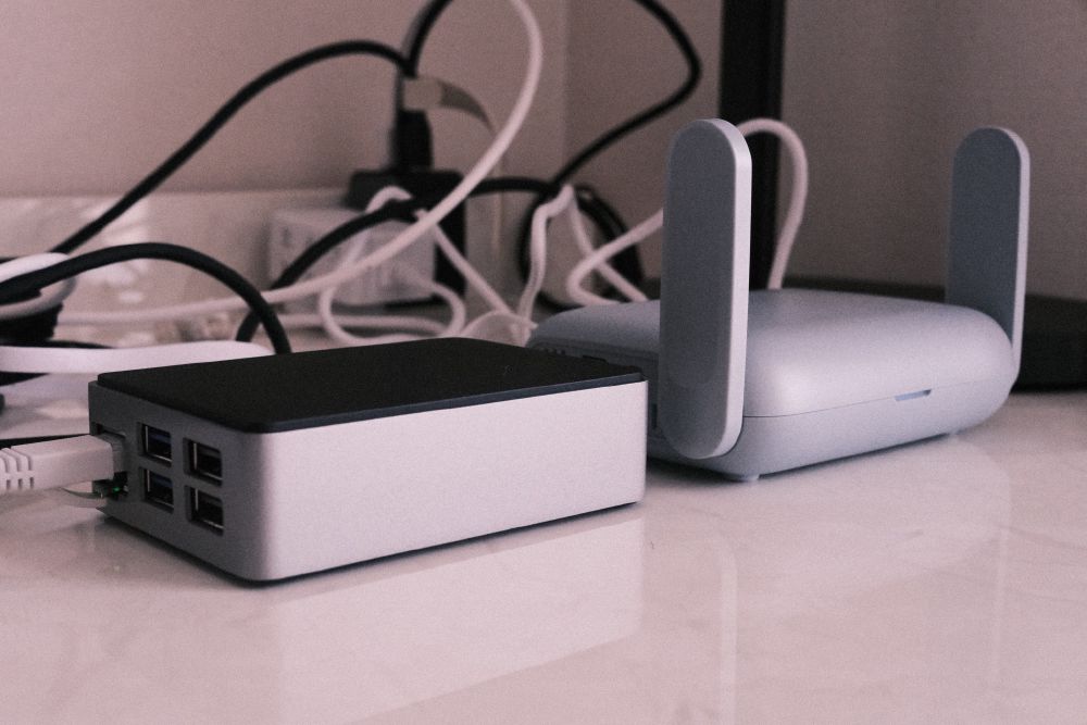 Travel router and Raspberry Pi